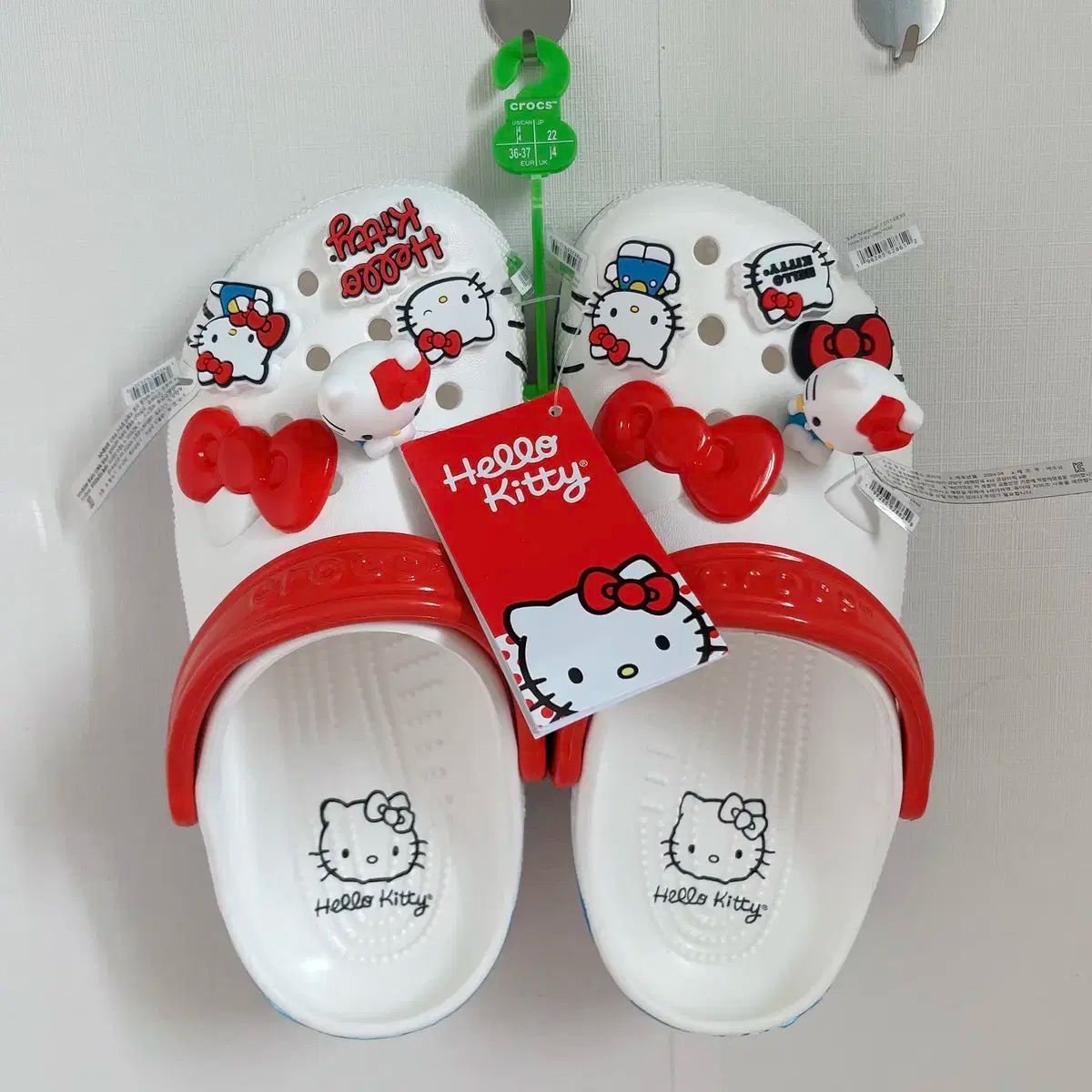  ハローキティ クロックス 230 ジビッツ まとめ サンダル サンダル ミュール