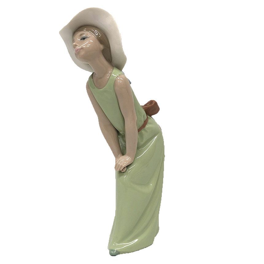 Lladro リヤドロ リアドロ 陶器人形 置物 女の子 帽子の少女 鏡のまえで 若草色の少女 フィギュリン aq12176