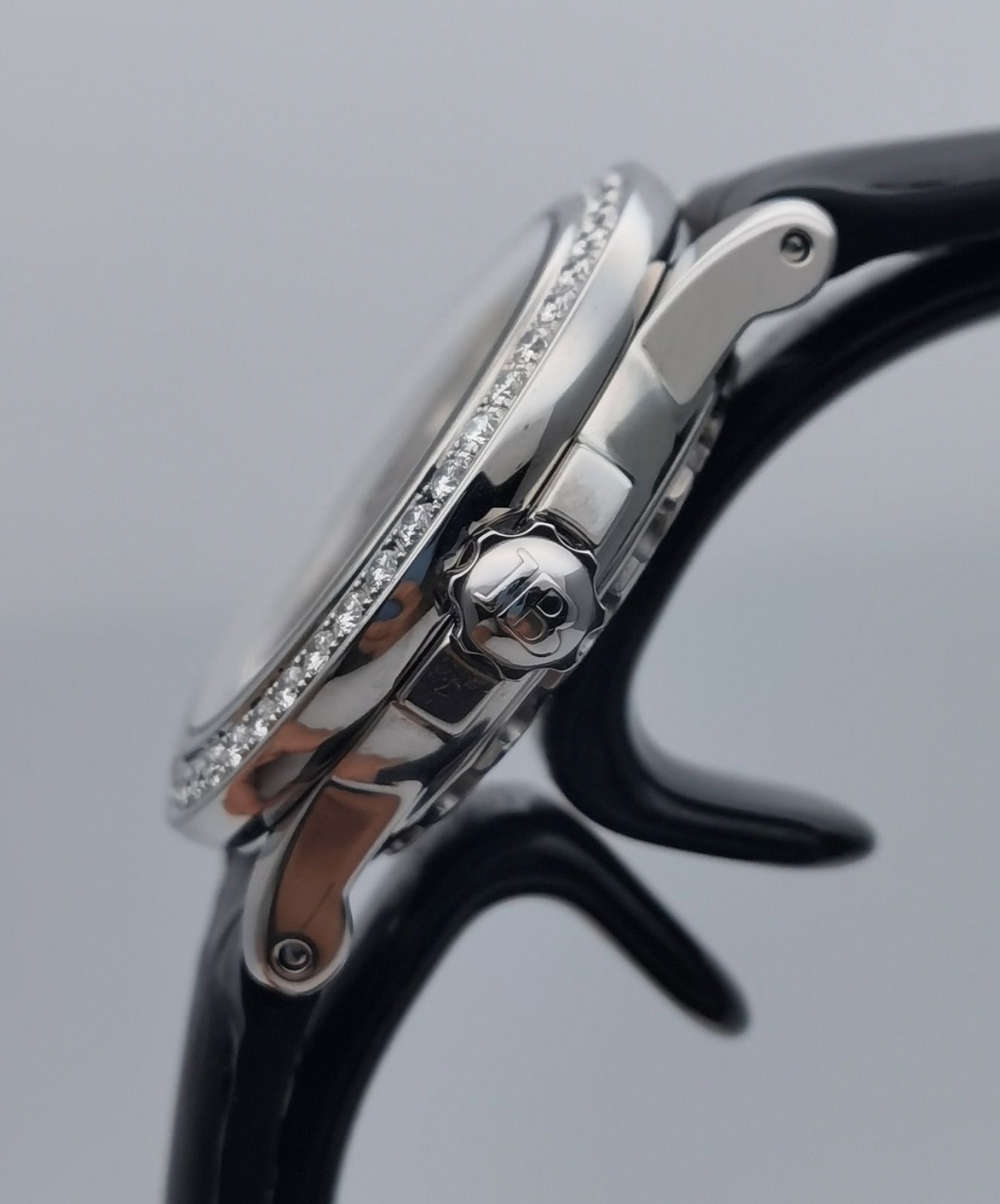 Cal.953 ダイヤベゼル