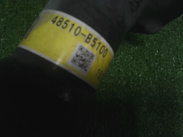 右フロントストラット