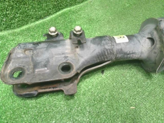 ABA-S331G 右フロントストラット