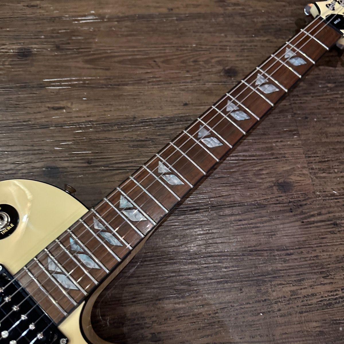 Fernandes RAVELLE Standard White Electric Guitar エレキギター