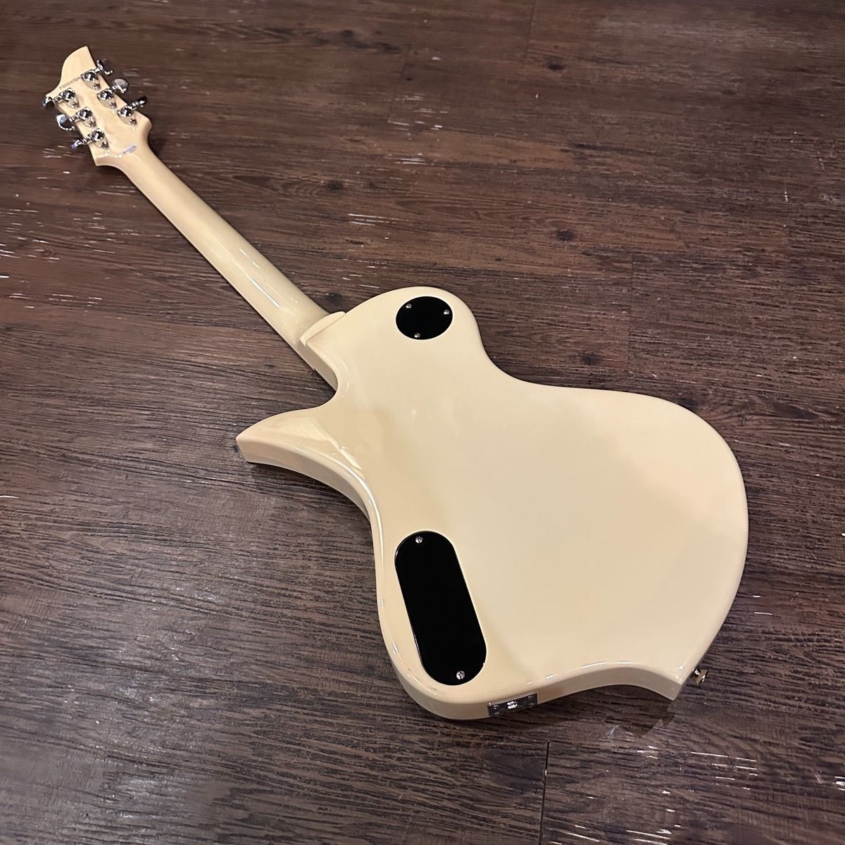 Fernandes RAVELLE Standard White Electric Guitar エレキギター