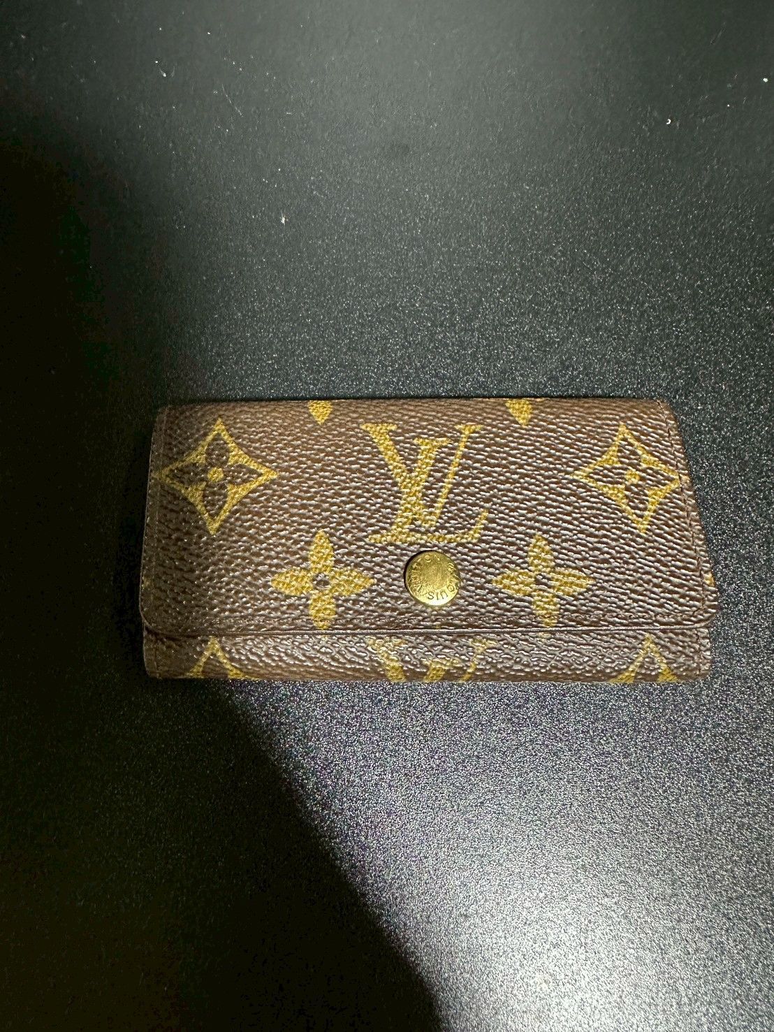 ルイヴィトン モノグラム ミュルティクレ4 B25100852