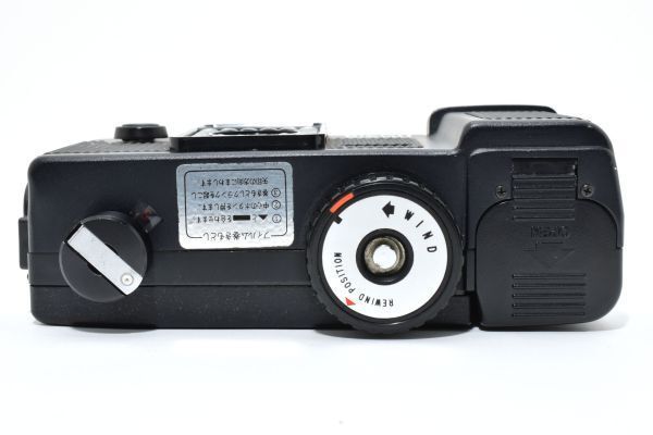 コンパクトカメラ