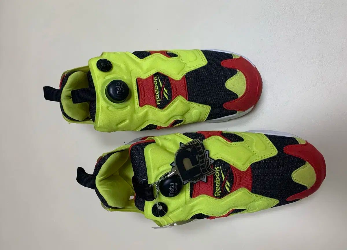 リーボック インスタポンプ フューリー OG シトロン 250