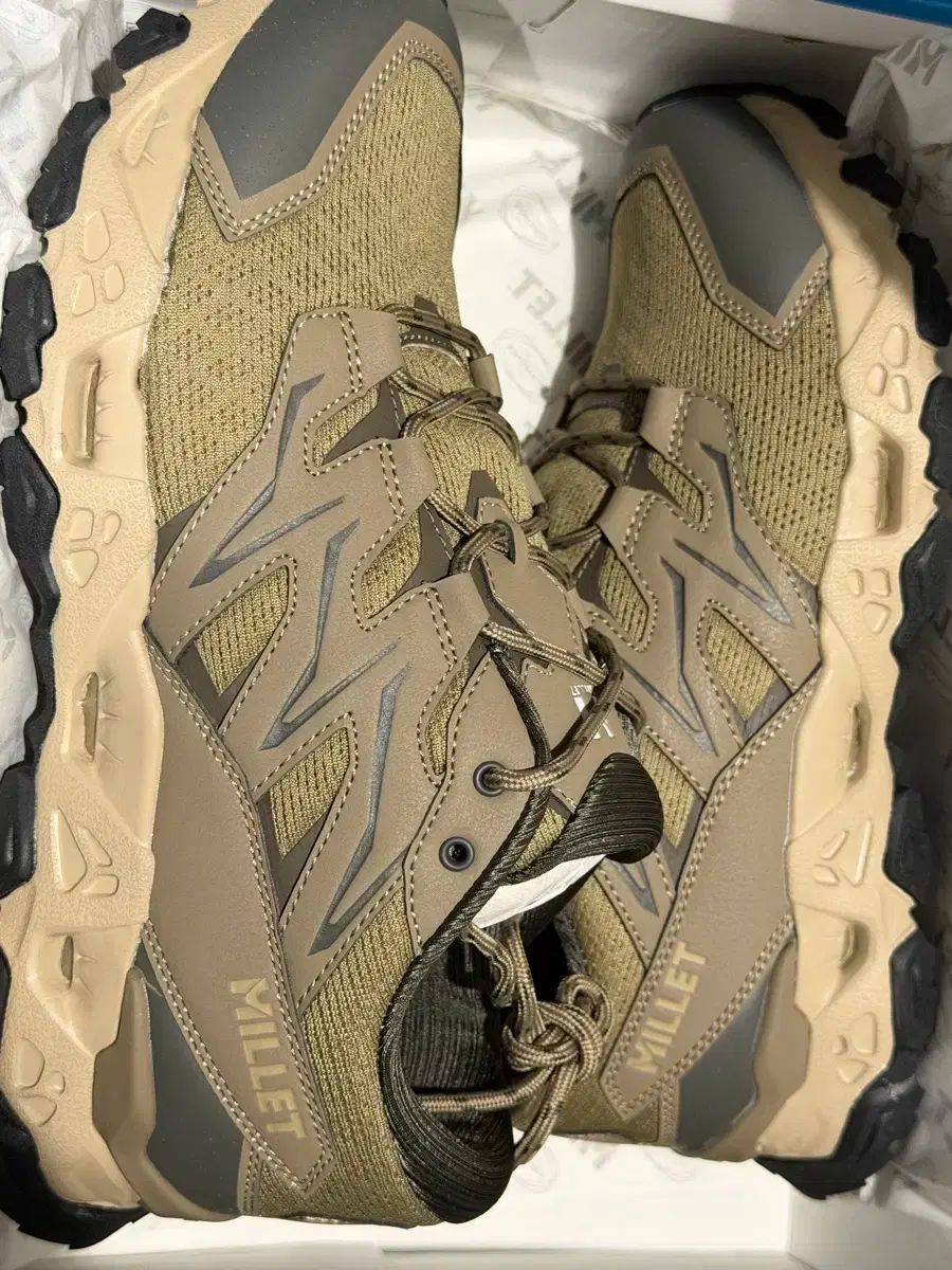 ミレー 登山靴 トレッキングシューズ