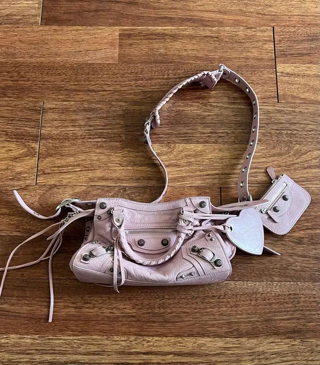 バレンシアガ NEOカゴ xs ピンク