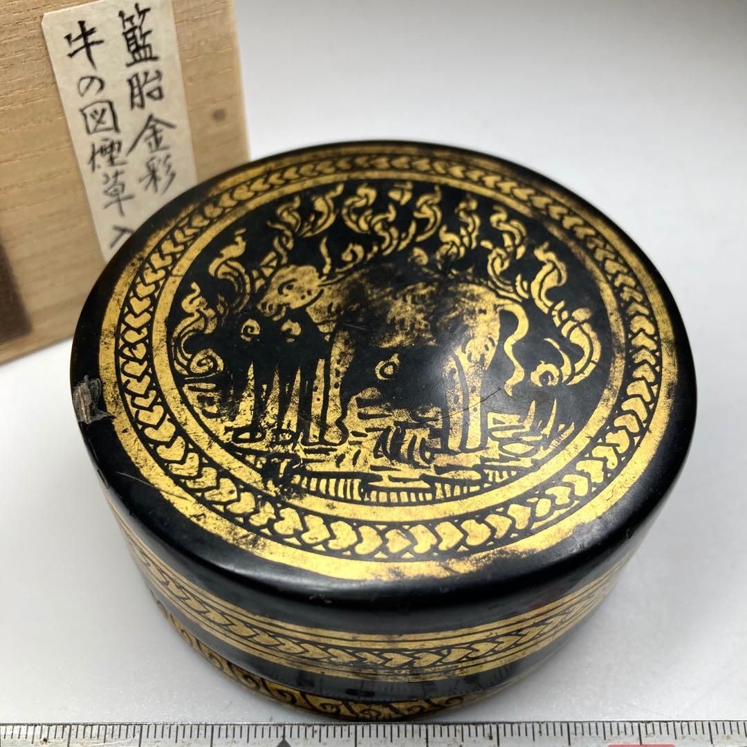 中国清時代 藍胎金彩 牛の図 煙草入 直径8.5㎝タトオ 東な7-0131 2F