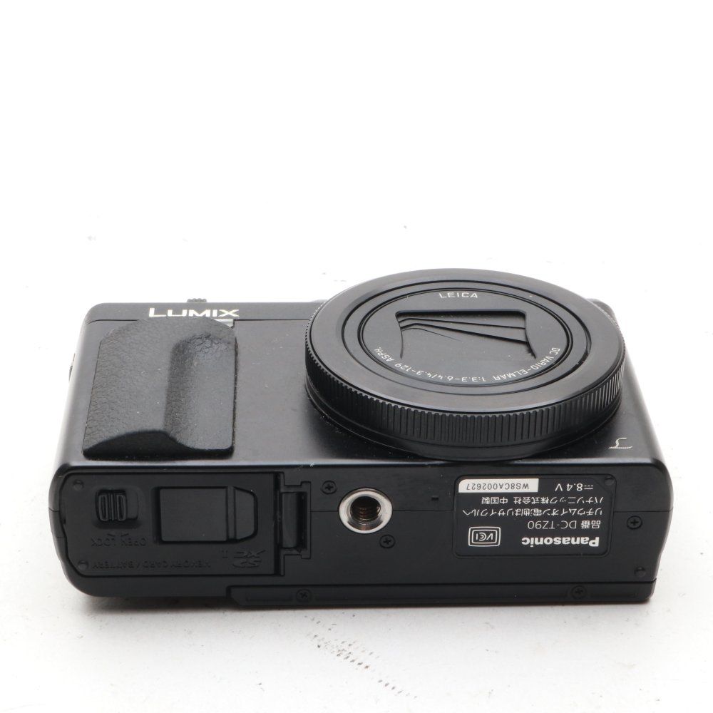 コンパクトデジタルカメラ