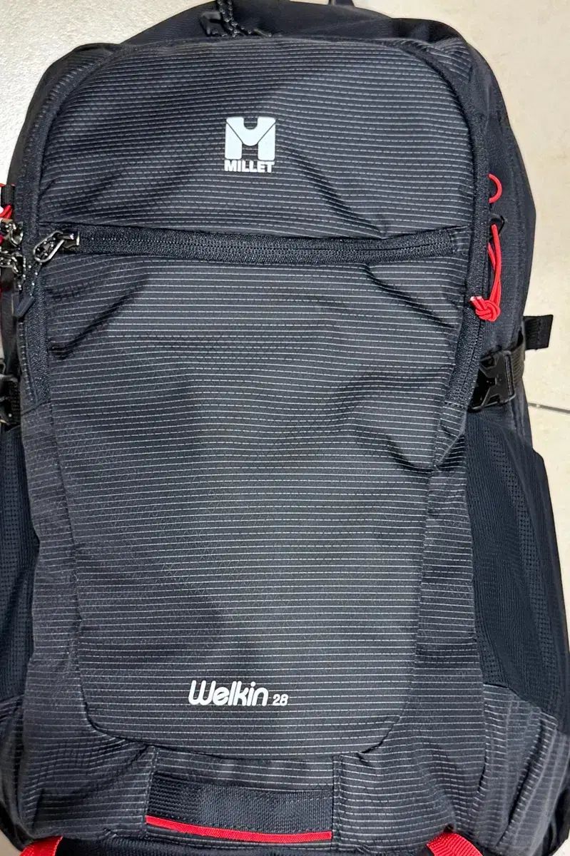 ミレー 登山リュック 28リットル バックパック