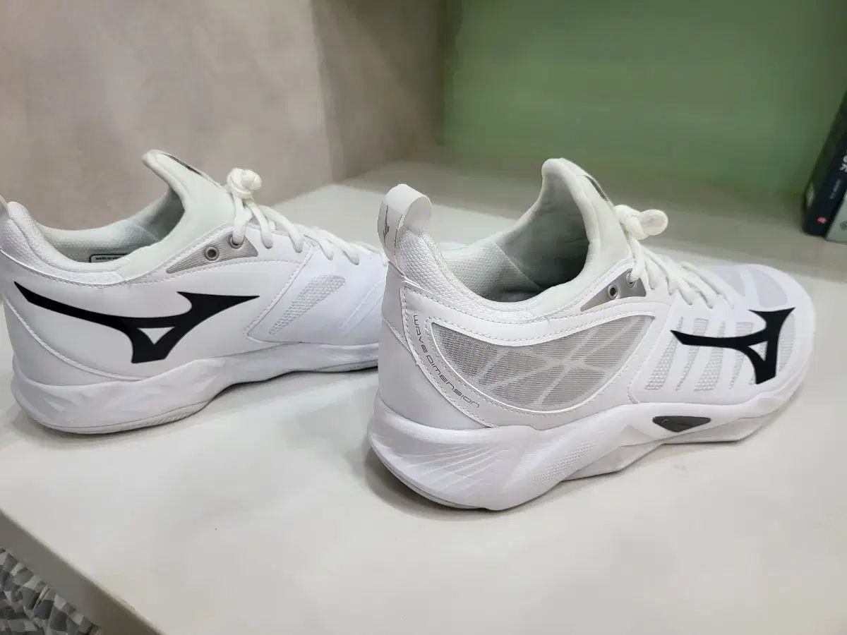 ミズノ バレーボールシューズ