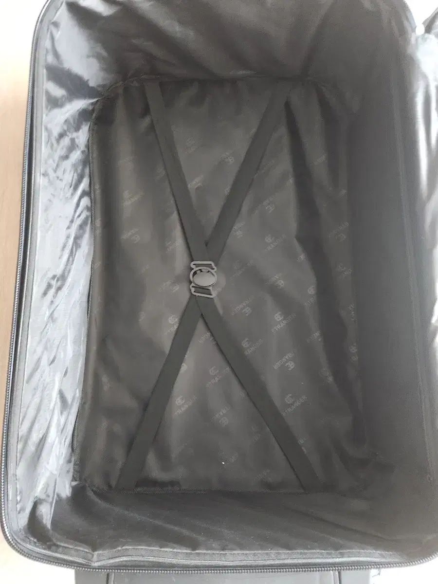 旅行用大型 28インチ キャリアートランク