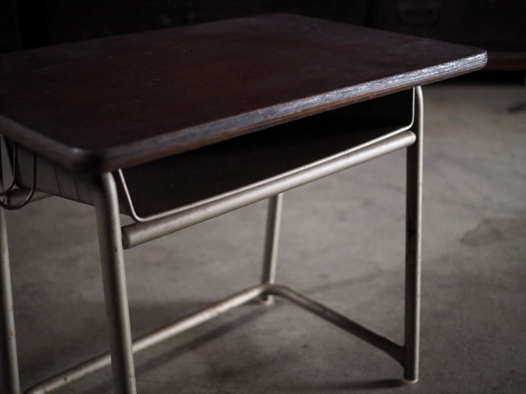 昭和レトロ 小さな学校机