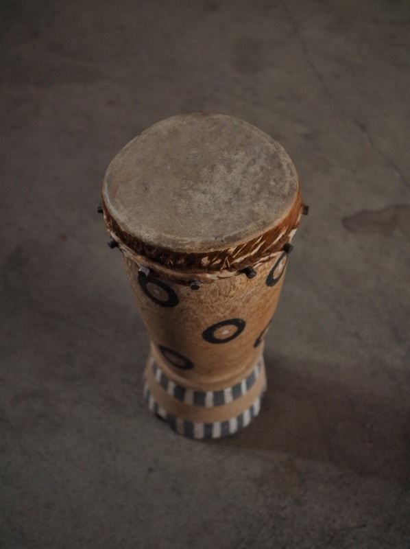 打楽器 ジャンベ 西アフリカ 古録展 送料無料 品番K2309