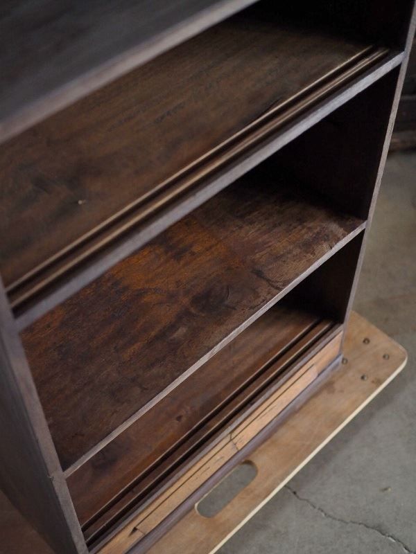 格子リメイクのレトロな飾り棚