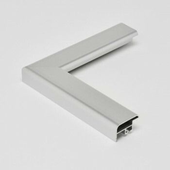 アルミフレーム