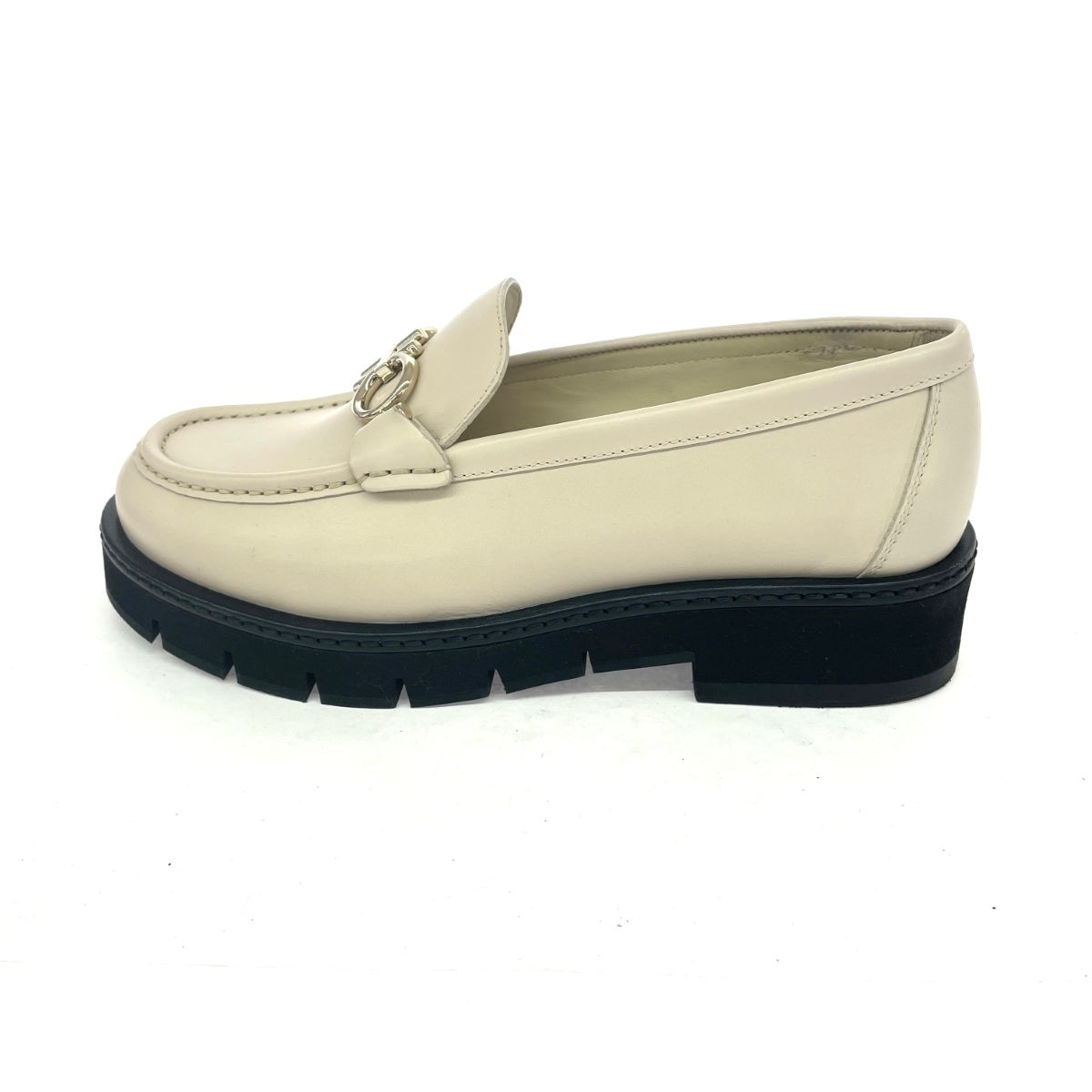 Salvatore Ferragamo サルヴァトーレフェラガモ ローファー 表記サイズ