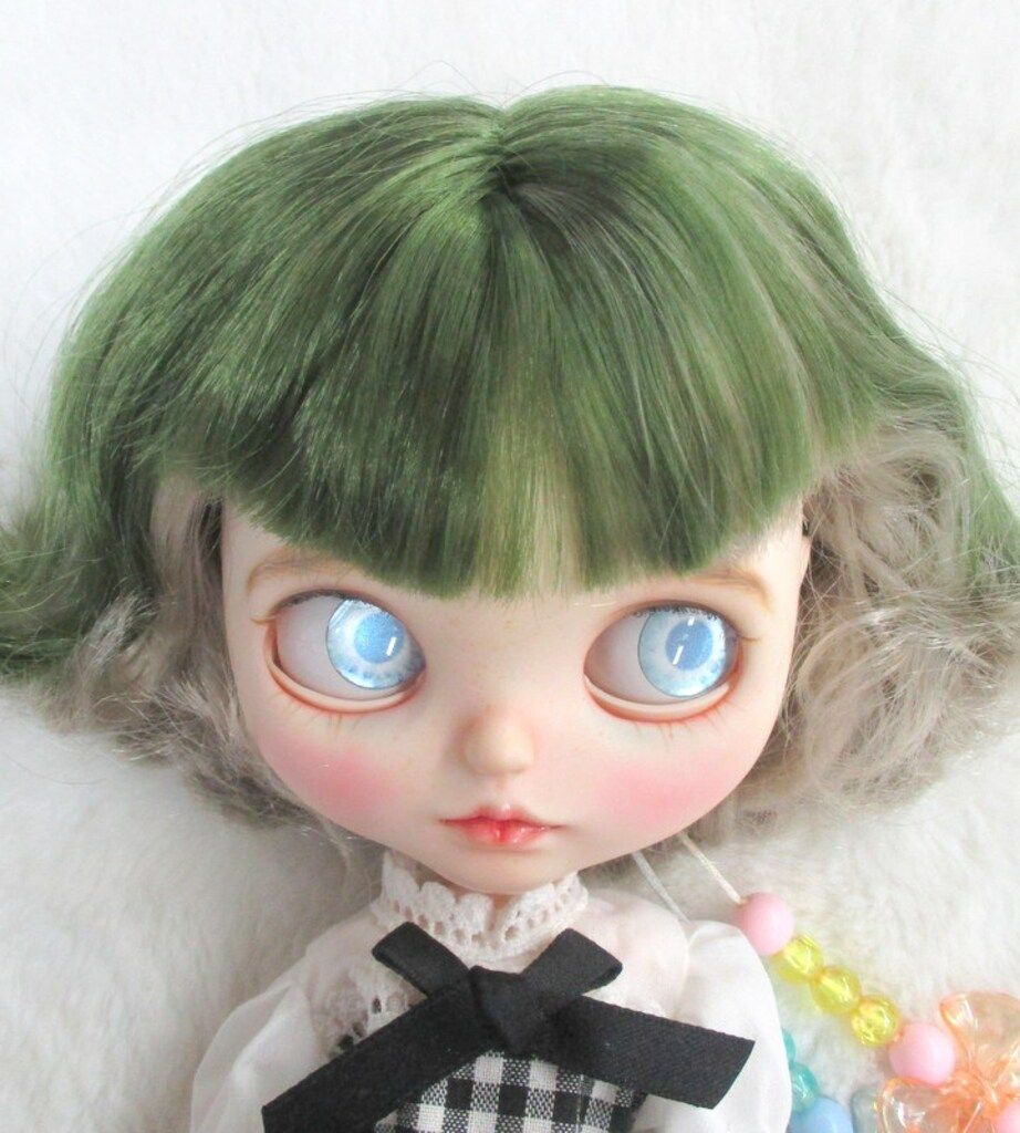 ネオブライス カスタムブライス グリーンｘベージュヘア スリーピングアイ