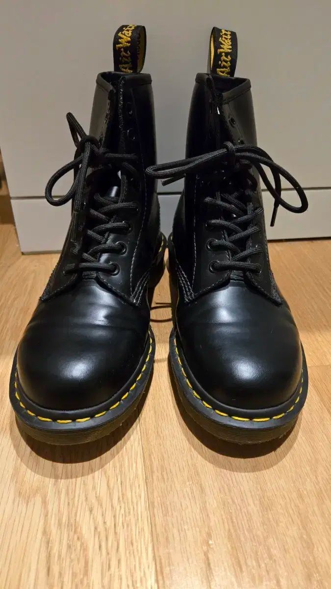 DR. MARTENS 1460 uk8 us9 270