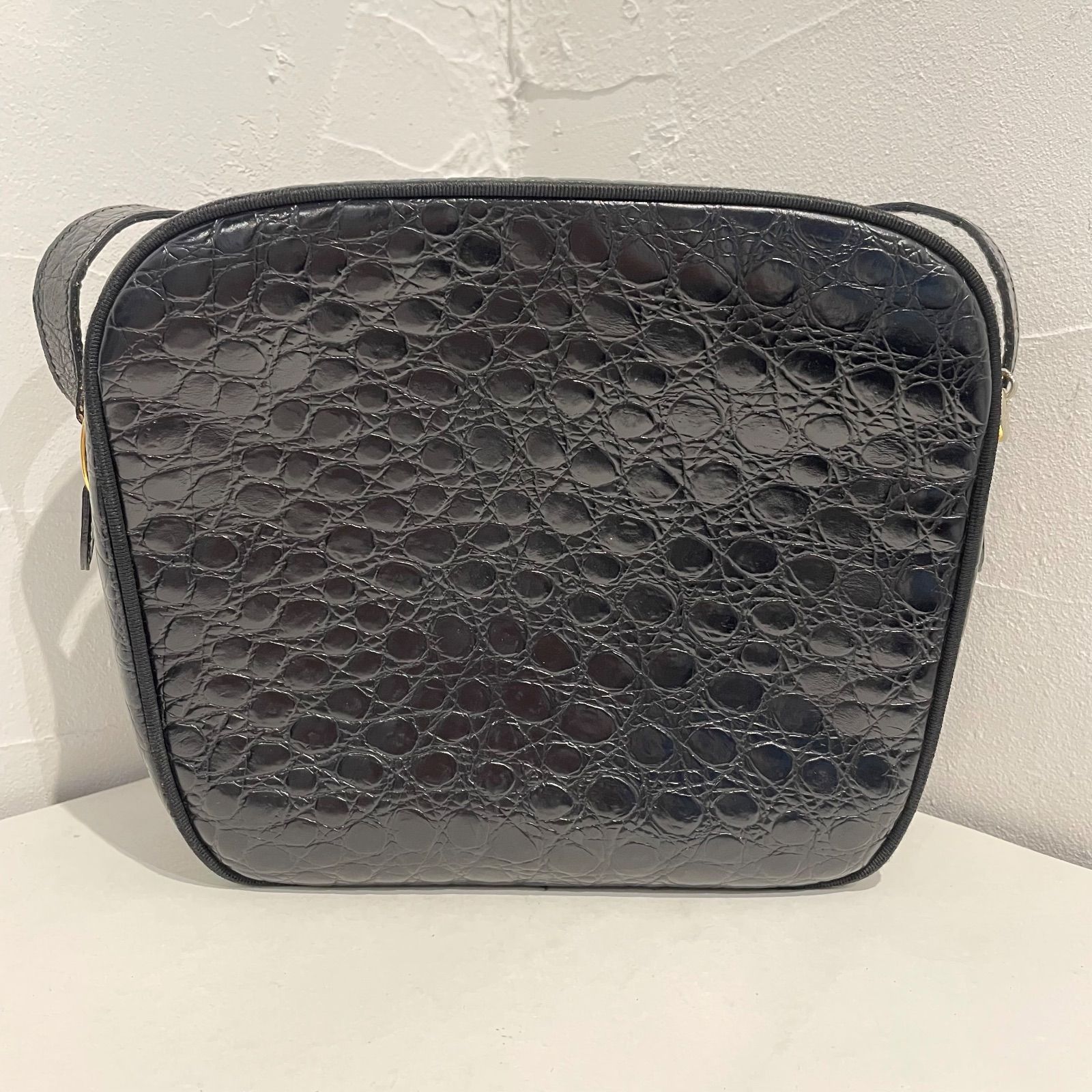 Salvatore Ferragamo サルヴァトーレ フェラガモ ヴァラ クロコ ショルダーバッグ ブラック レディース