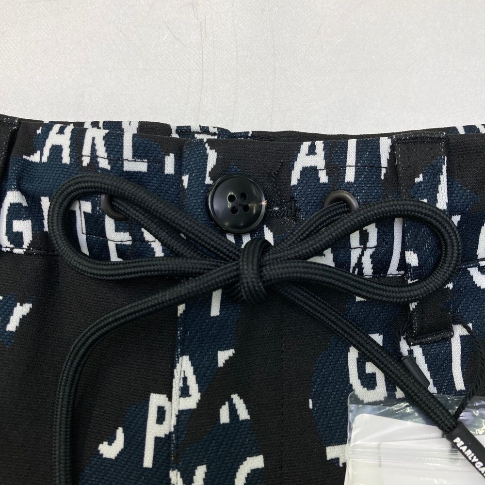 ショートパンツ ロゴ