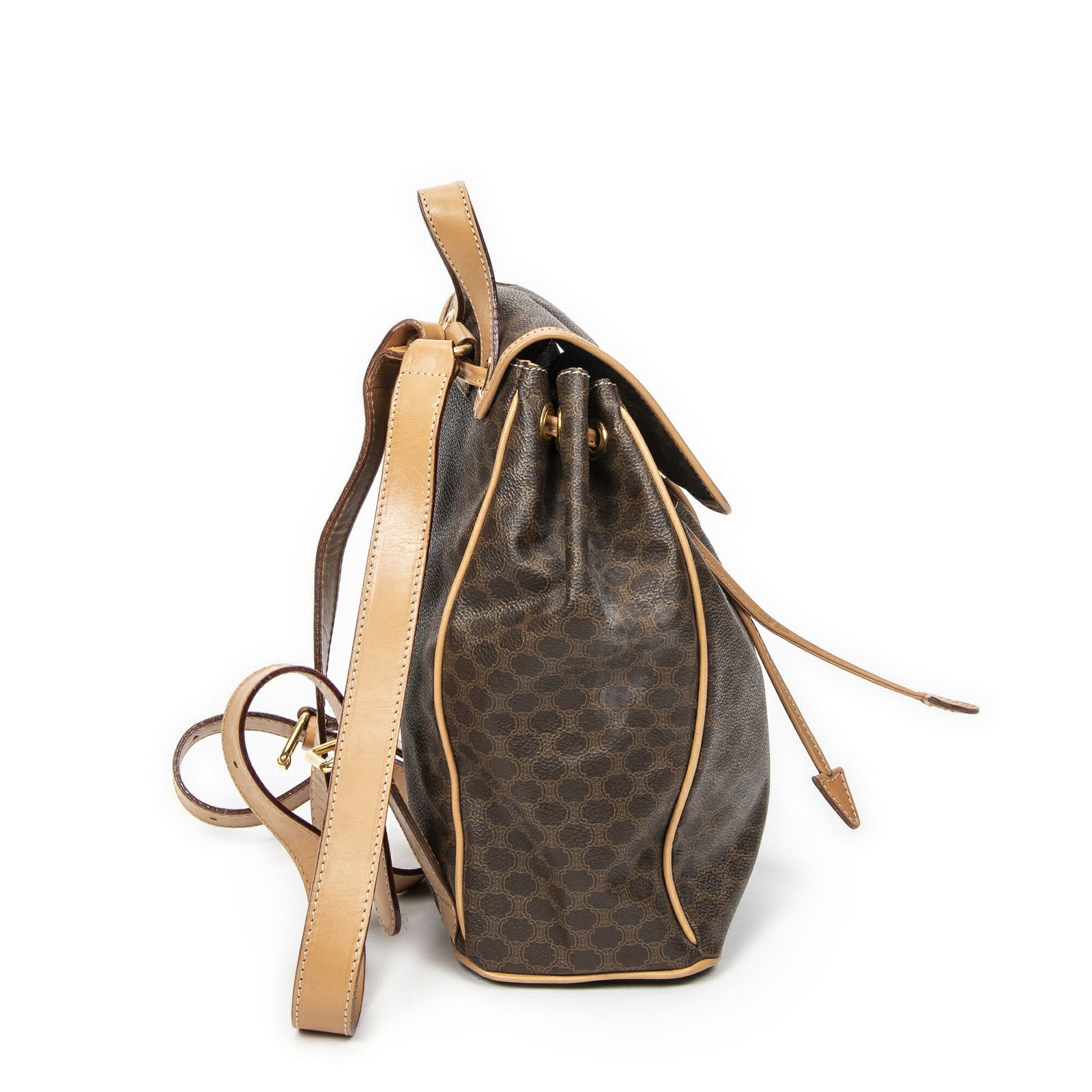 セリーヌ巾着フラップ