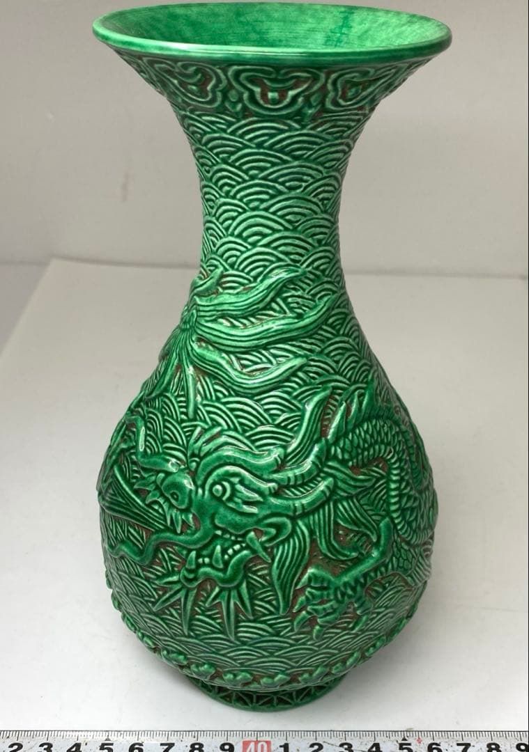 中国清時代 大清乾隆年製 龍文花瓶 高さ22.3㎝ タエチ東な7-0203 2F