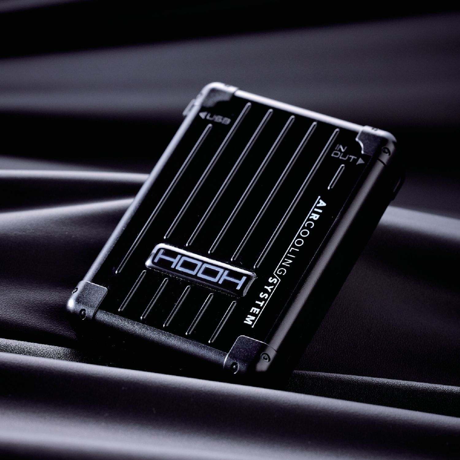 村上被服 HOOH 快適ウェア用バッテリー V 2803 ブラック バッテリー単体 新モデル 空調服用バッテリー 電圧28 風量105リットル 秒 ハイパワー 最長約10時間駆動 大容量20000 mAh リチウムイオンバッテリー