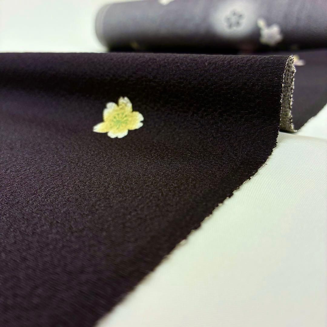 小紋 桜 蛍暈し 舞花文 ちりめん 舞桜 紫黒色 反物 正絹 O044 - メルカリ