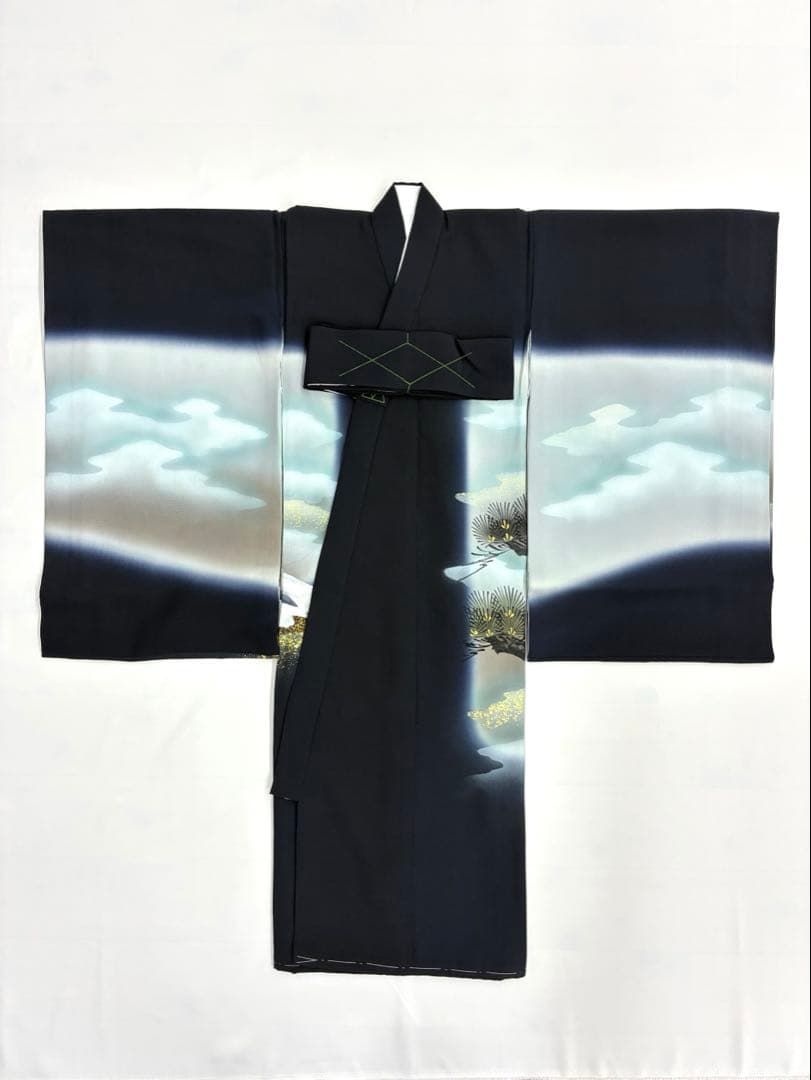 祝着 産着 一つ身 お宮参り 金彩 金駒 兜 刺繍 紺色 山 松 長襦袢 