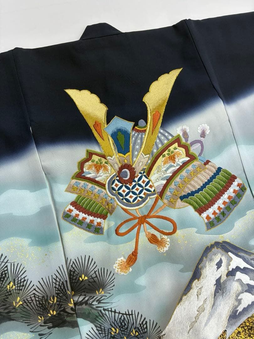 祝着 産着 一つ身 お宮参り 金彩 金駒 兜 刺繍 紺色 山 松 長襦袢 