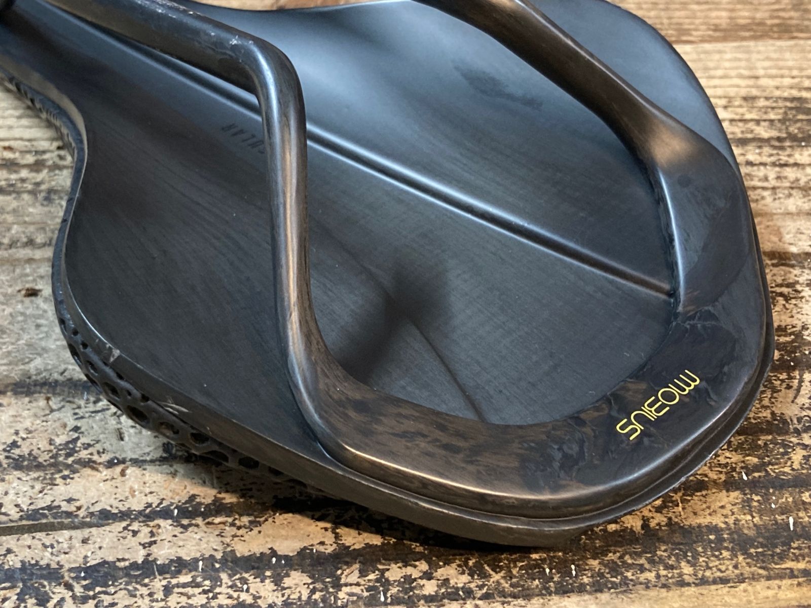 フィジーク fizik アンタレス 00 カーボンレール 130m240m