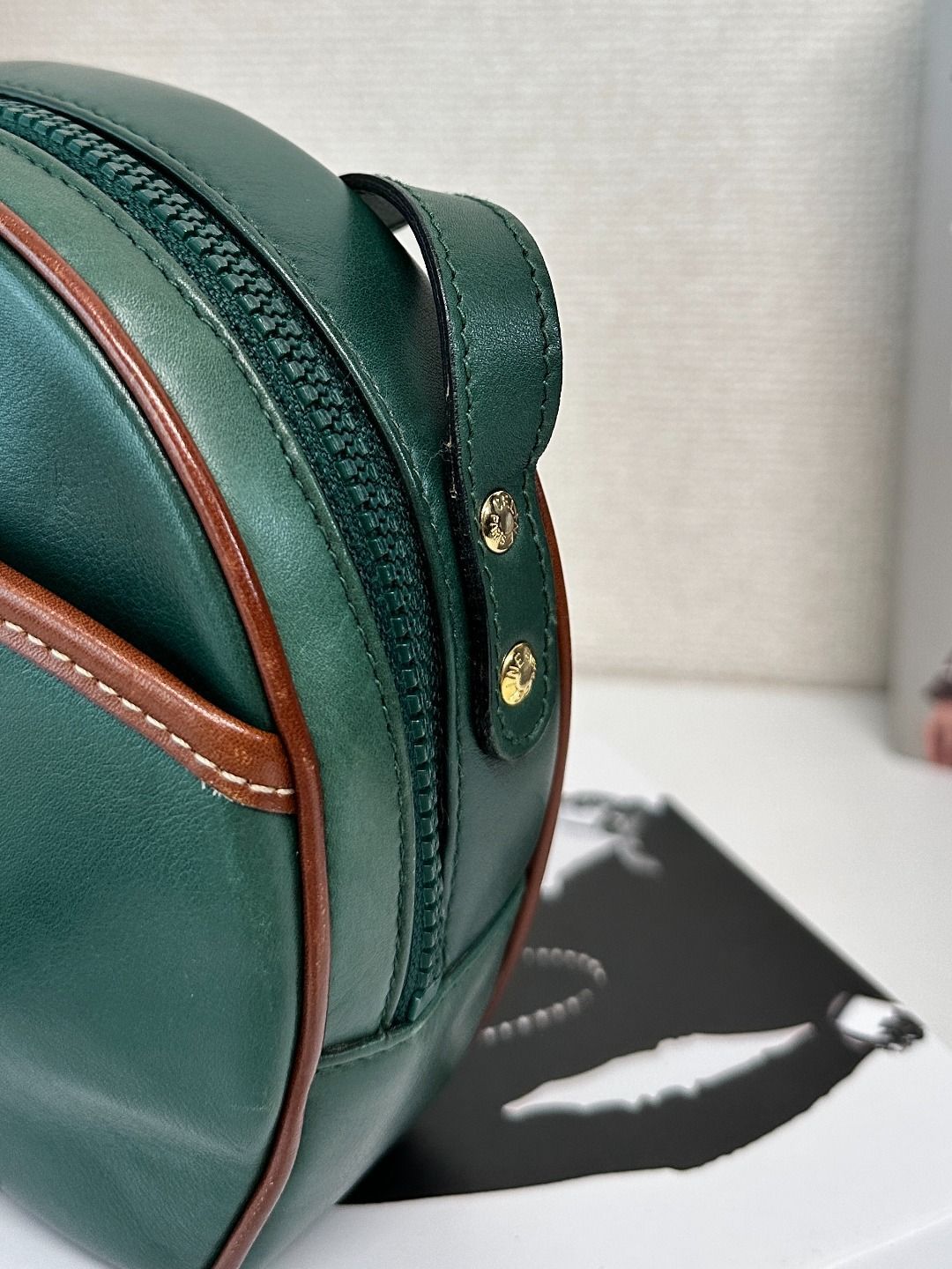 ショルダーバッグ