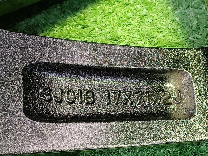 ホイール アルミ