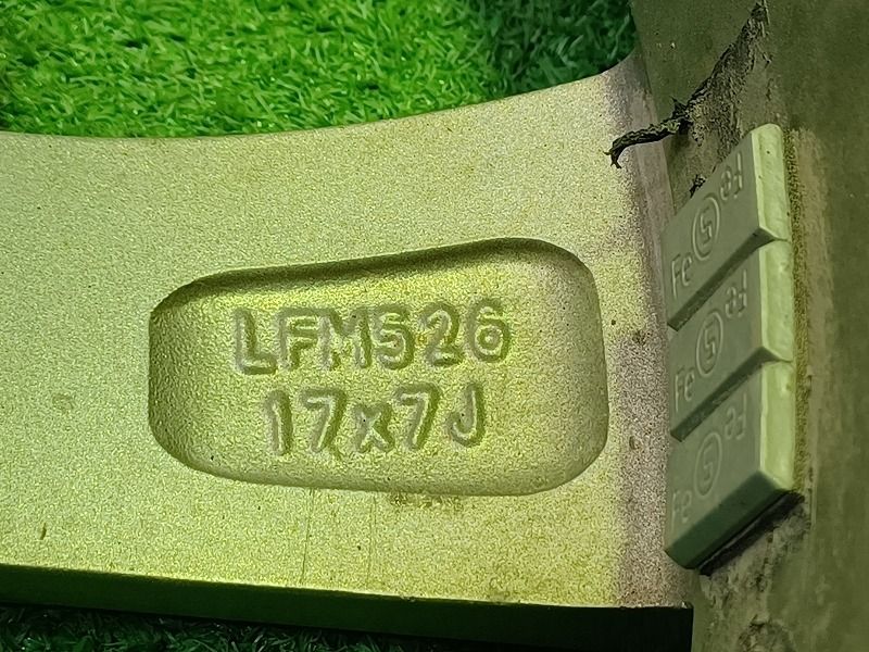 アルミ ガンメタ