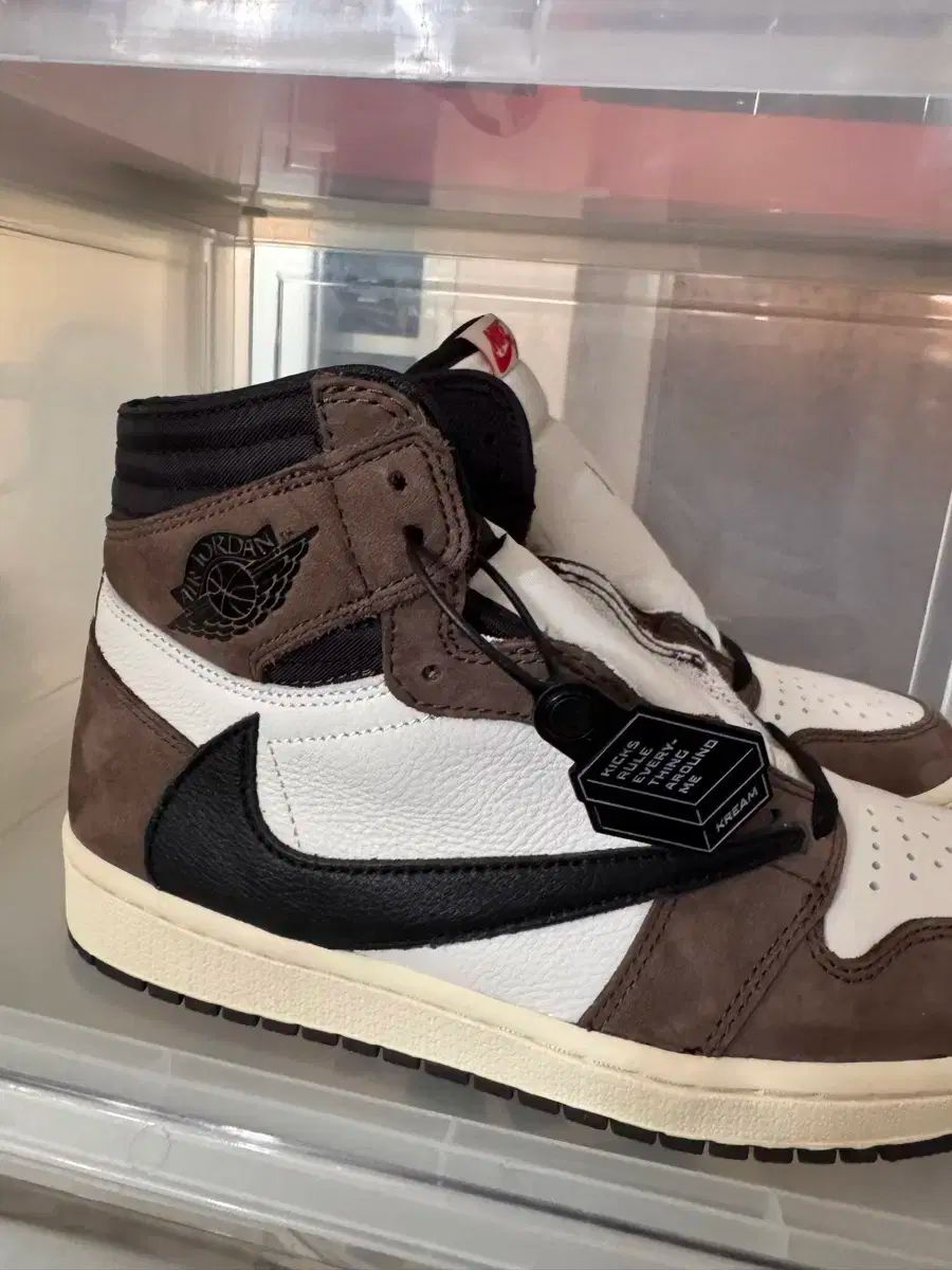 270 ジョーダン1 スコット ハイ クリーム 발