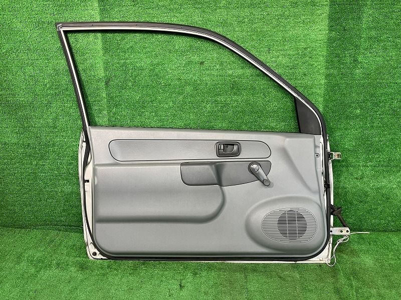 左フロントドア ライラ