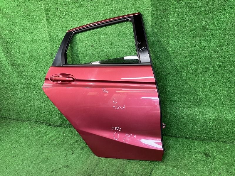 フィット GP6 右リアドア ハイブリッド L ホンダセンシング 4WD アサヒ M2L3 67510-T5A-N10ZZ RP58M