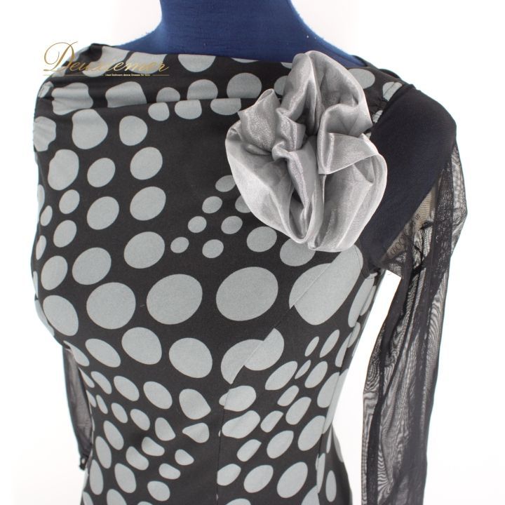 社交ダンス 衣装 ドレス ワンピース パーティ衣装 女性用 レディース オールシーズン ブラック系 グレイ系 in the MOOD インザムード 黒 水玉 ドット 長袖 ユニークデザイン コサージュ付き 取り外し可 ポリエステル素材 伸縮性あり