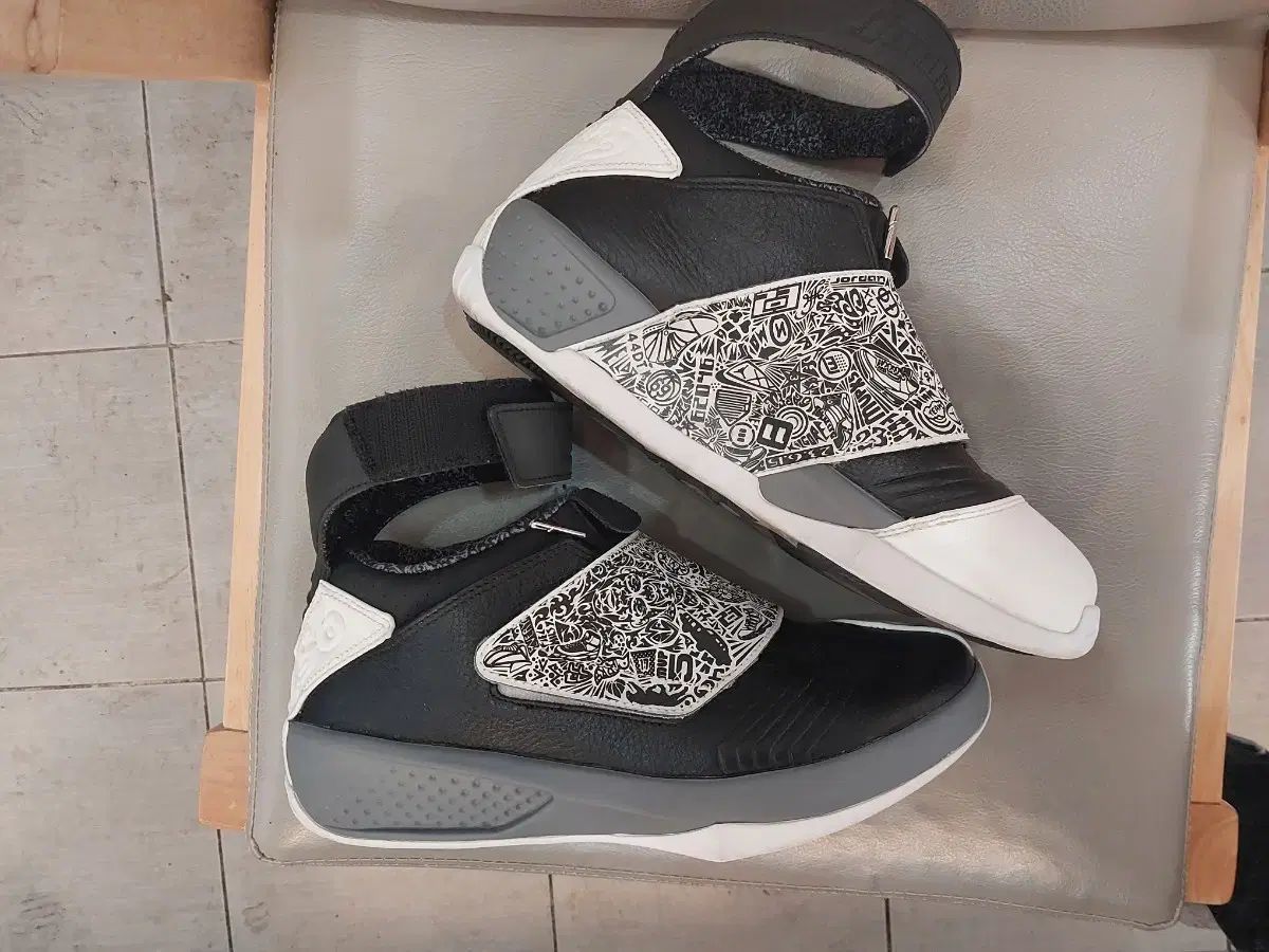 ナイキ エア ジョーダン 20 プレイオフ ナイキコリア タグ 255mm 94 000ウォン