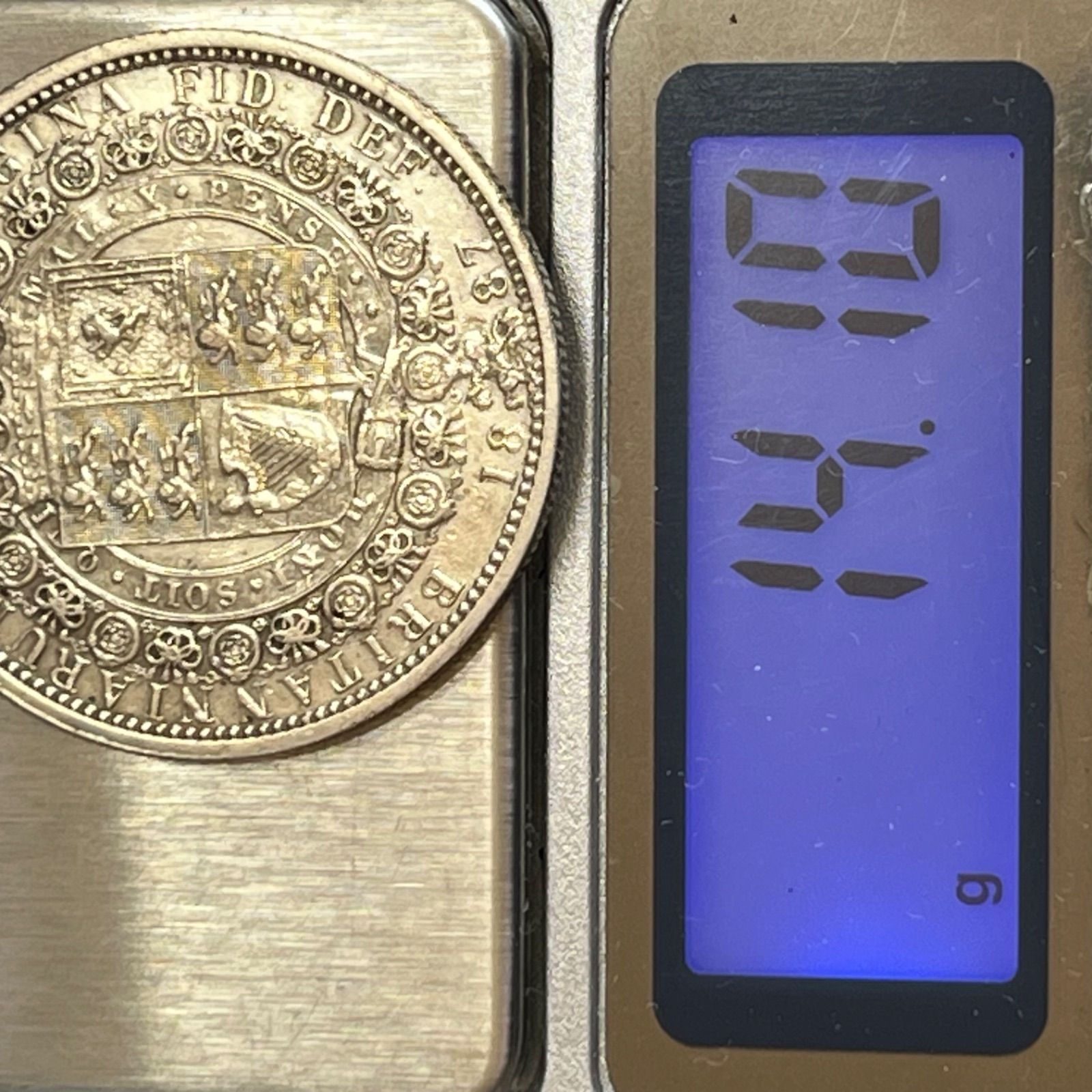 銀貨】1887年 イギリス ヴィクトリア女王 ハーフクラウン銀貨