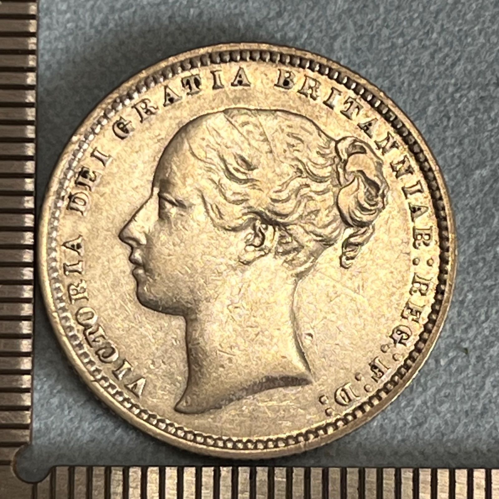 銀貨】1875年 イギリス ヴィクトリア女王 1シリング銀貨／ヤングヘッド・王冠リースデザイン・.925銀 英国アンティークコイン 158  2025年最新】Yahoo!オークション -ヴィクトリア女王 1シリング(貨幣)の中古品・新品・未使用品一覧
