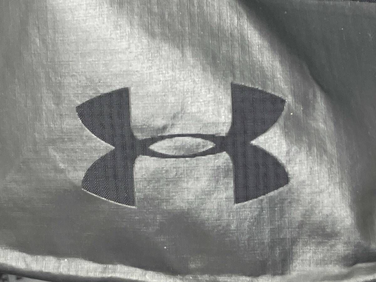 ARMOUR アンダーアーマー