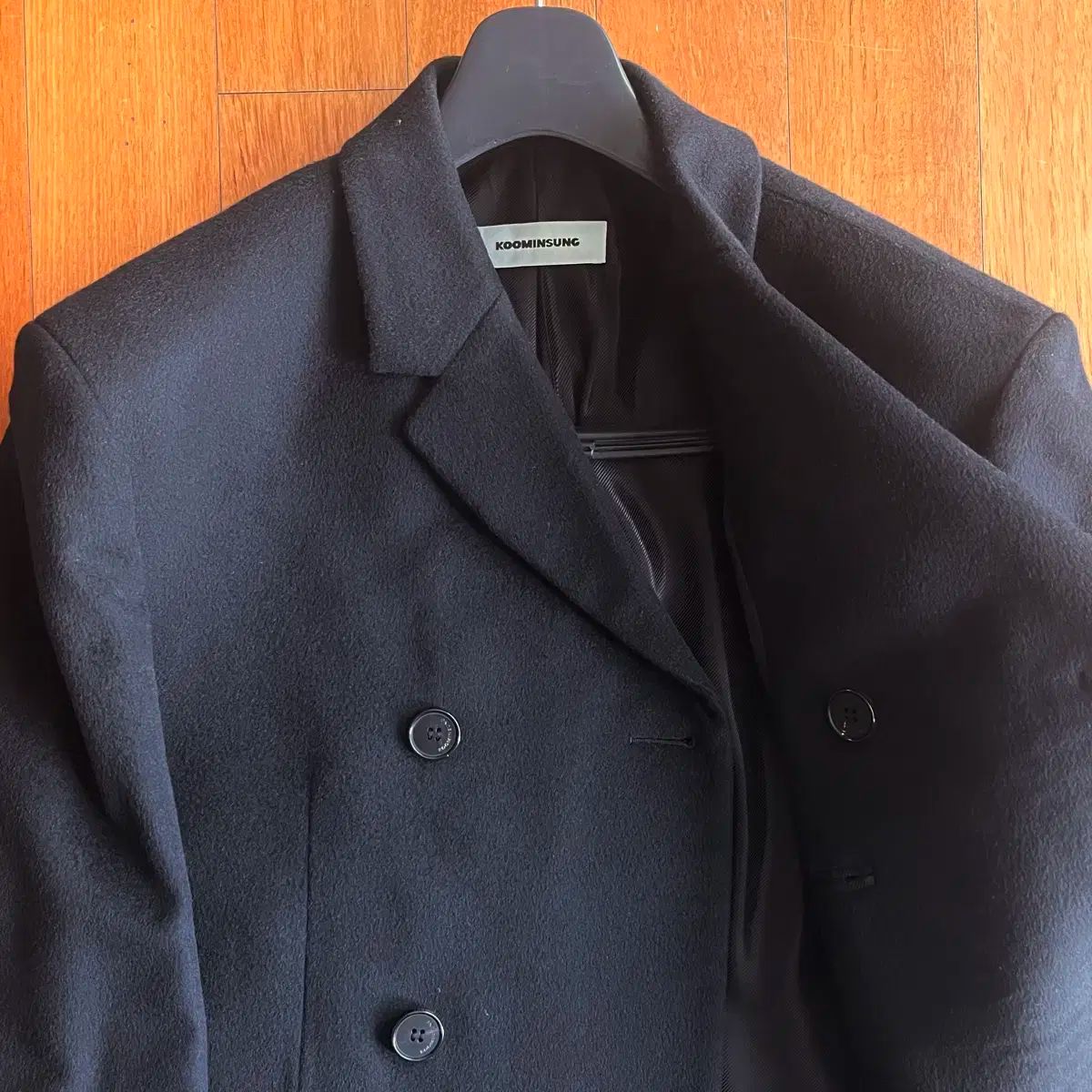 구민성 ダブルブレスト迷城コート ブラック