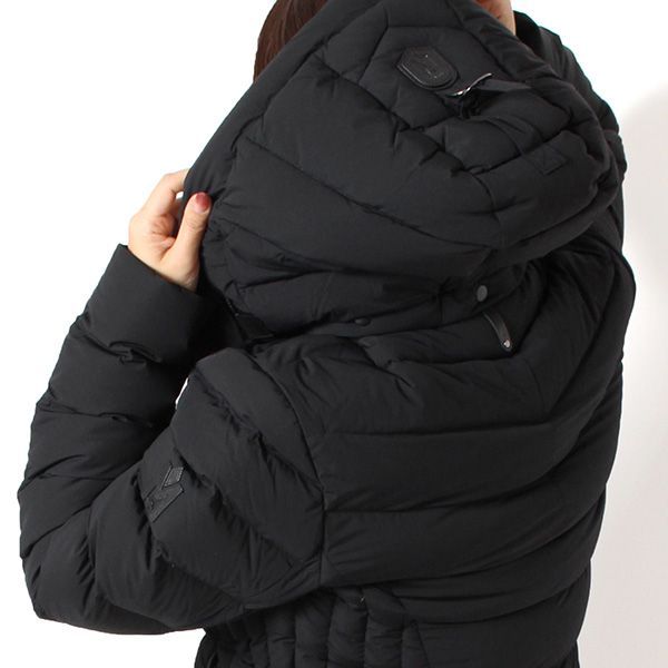 マッカージュ MACKAGE