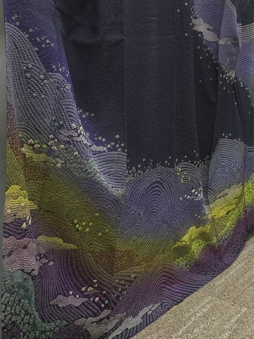 滝泰謹製 落款入 おぼろ染め 襲絞り 手刺繍 訪問着 金通し 紋意匠 正絹