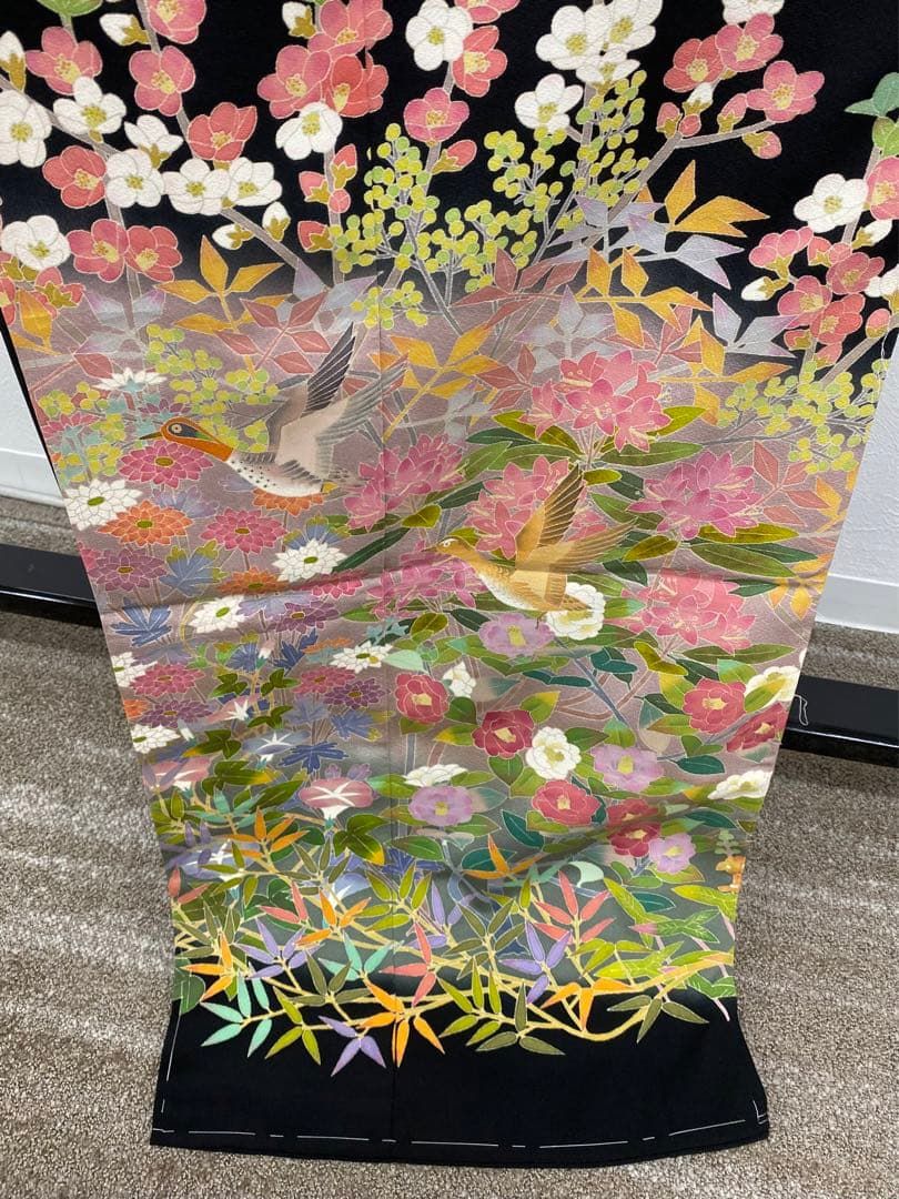 本加賀友禅 黒留袖 中野星峰 落款入 「桐に鴨」 仮絵羽 未仕立て 本加賀友禅 黒留袖 中野星峰 落款入 「桐に鴨」 仮絵羽 未仕立て