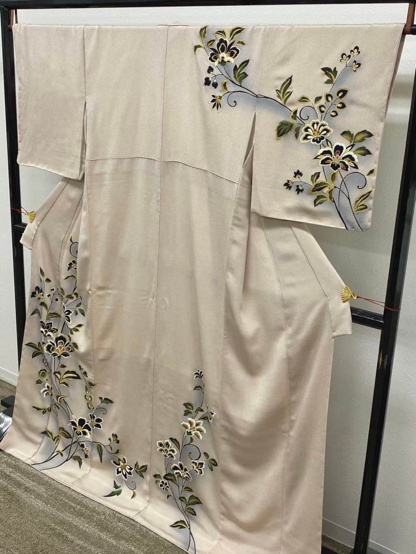 手描き 付け下げ 訪問着 葉文様 観葉植物 浜ちりめん 正絹 躾糸付き X156 手描き 付け下げ 訪問着 葉文様 観葉植物 浜ちりめん 正絹 躾糸付き X156