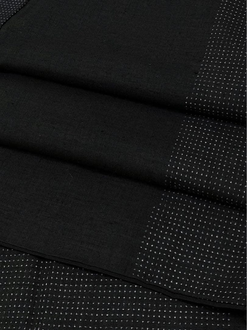 重要無形文化財指定 本場結城紬 奥順謹製 絣 シック 正絹 黒地